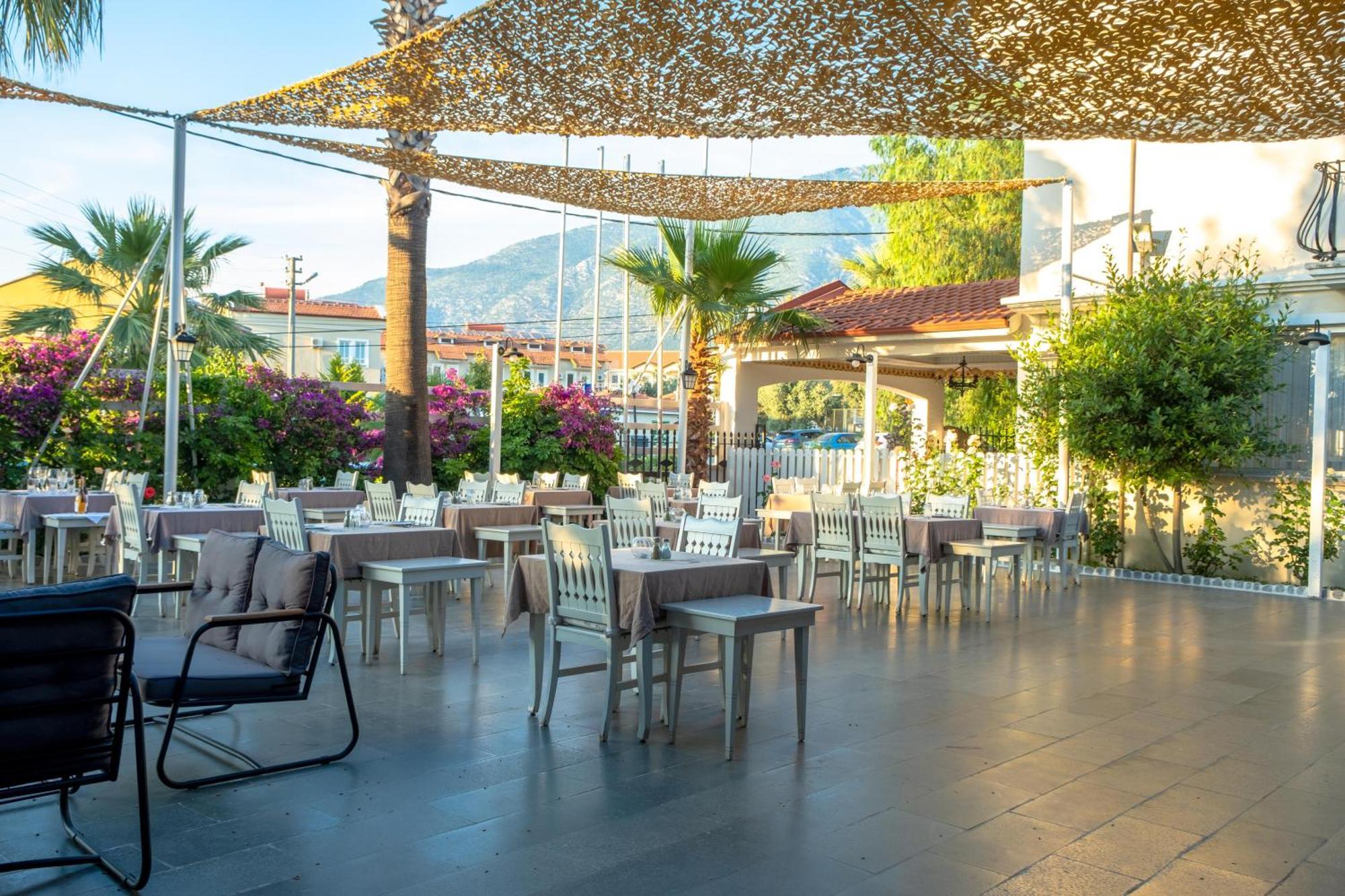 Sea Breeze Hotel And Apartments Oludeniz Exterior foto