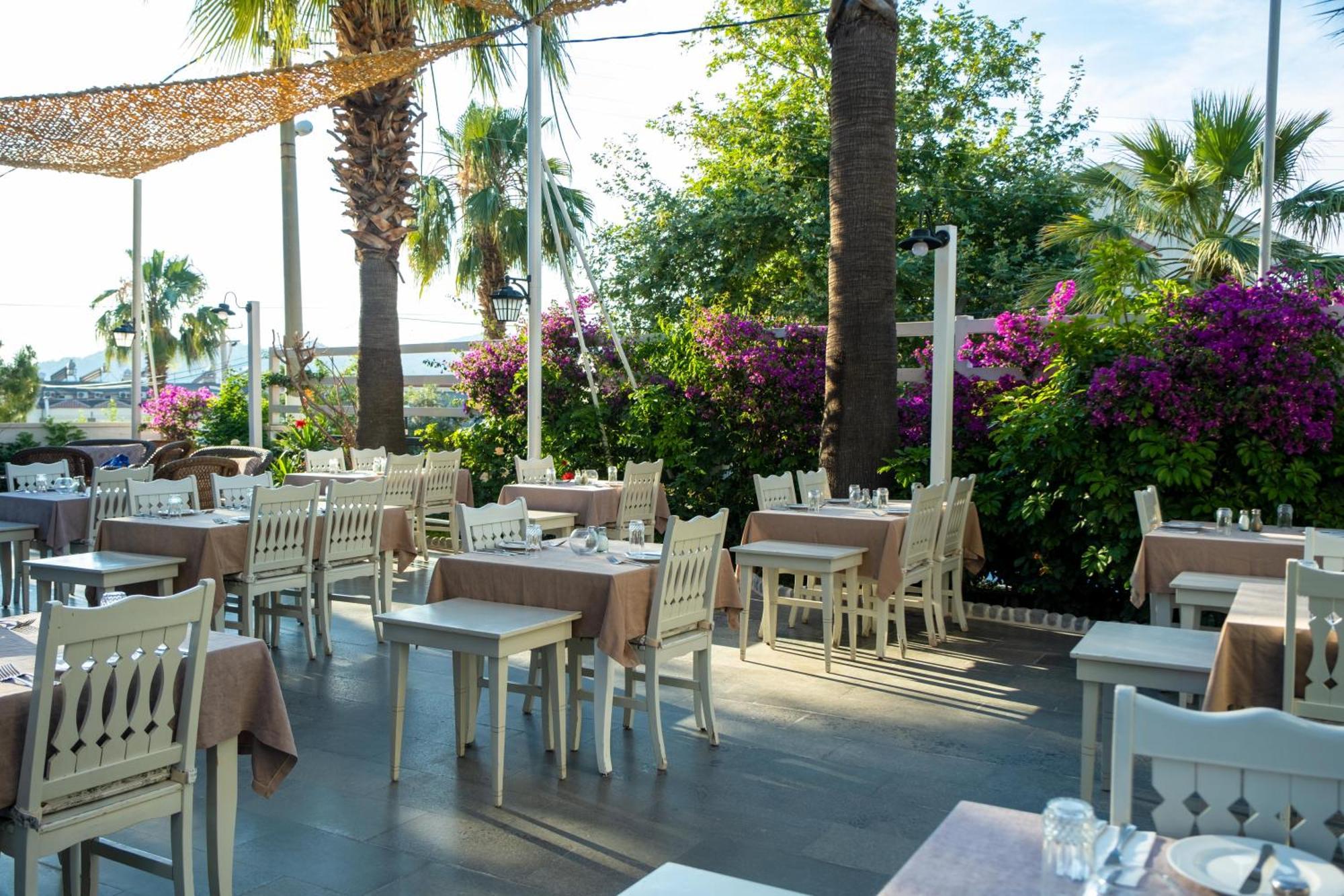 Sea Breeze Hotel And Apartments Oludeniz Exterior foto