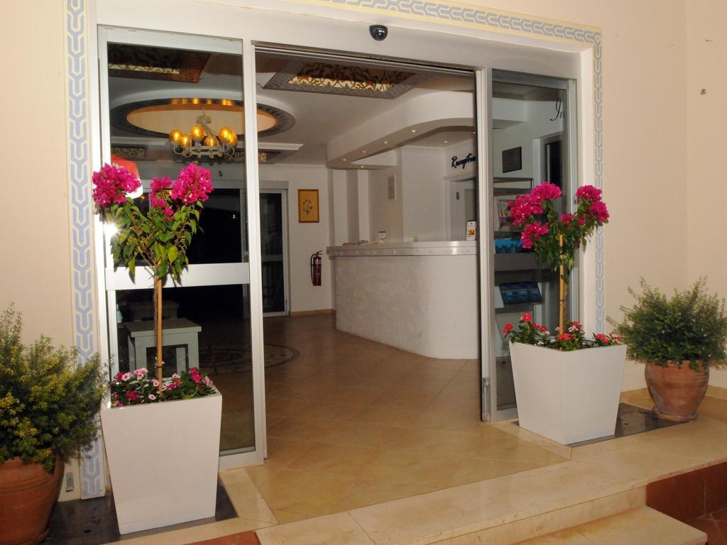 Sea Breeze Hotel And Apartments Oludeniz Exterior foto